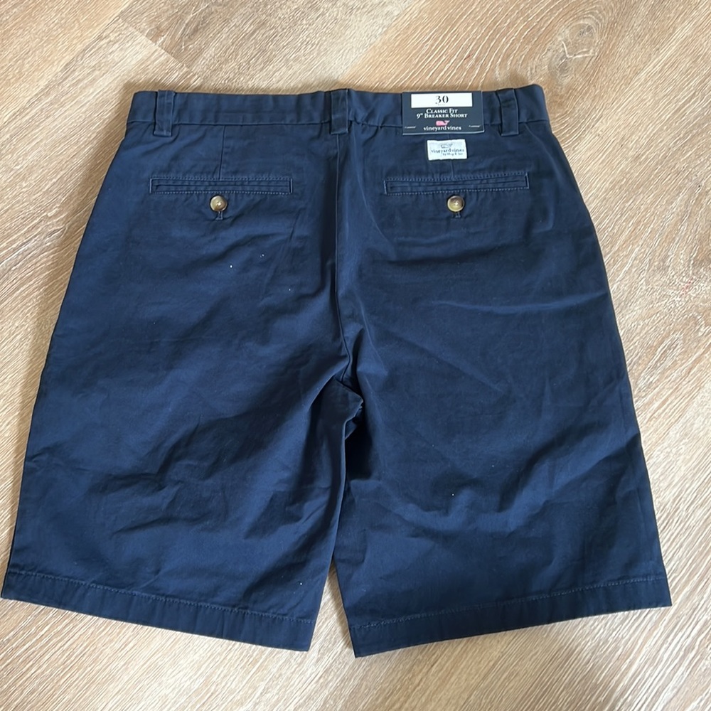 Vineyard Vines classic fit 9” Breaker Short navy size 30 waist